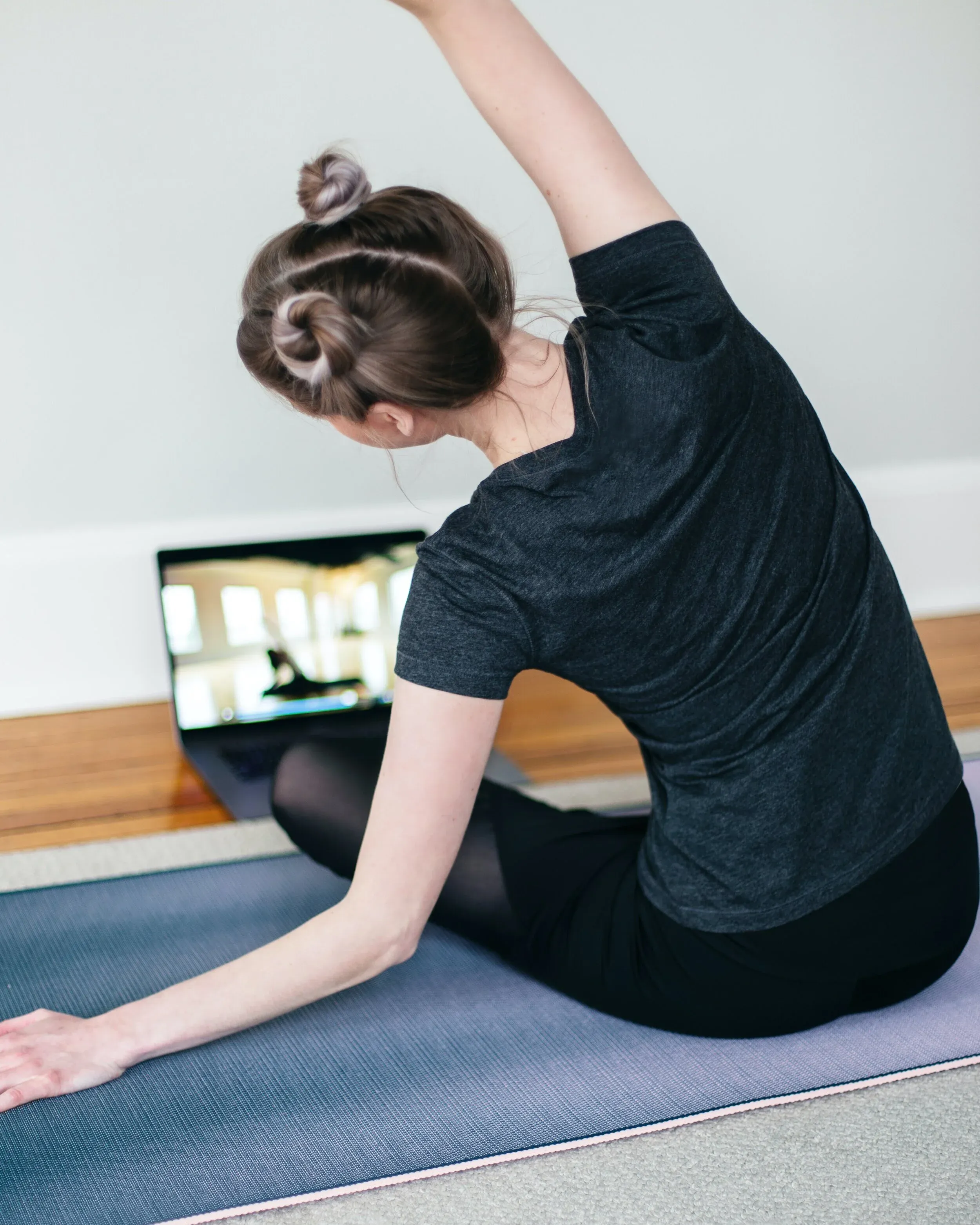 Get Up & Move: Neck, Shoulders & Upper Back Stretches
